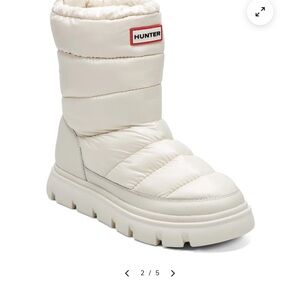 NWT size 10 Ivory Hunter Women's Maribel lug sole Snow Booties